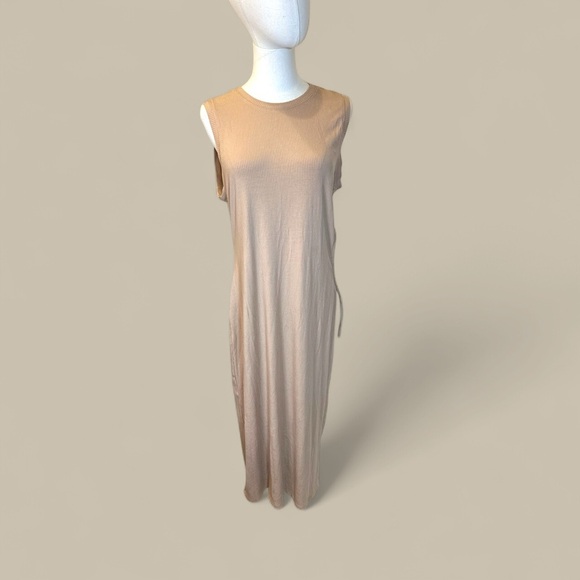 Olive & Oak Dresses & Skirts - Olive and Oak NWT size XL Tan ribbed cut out tank maxi dress